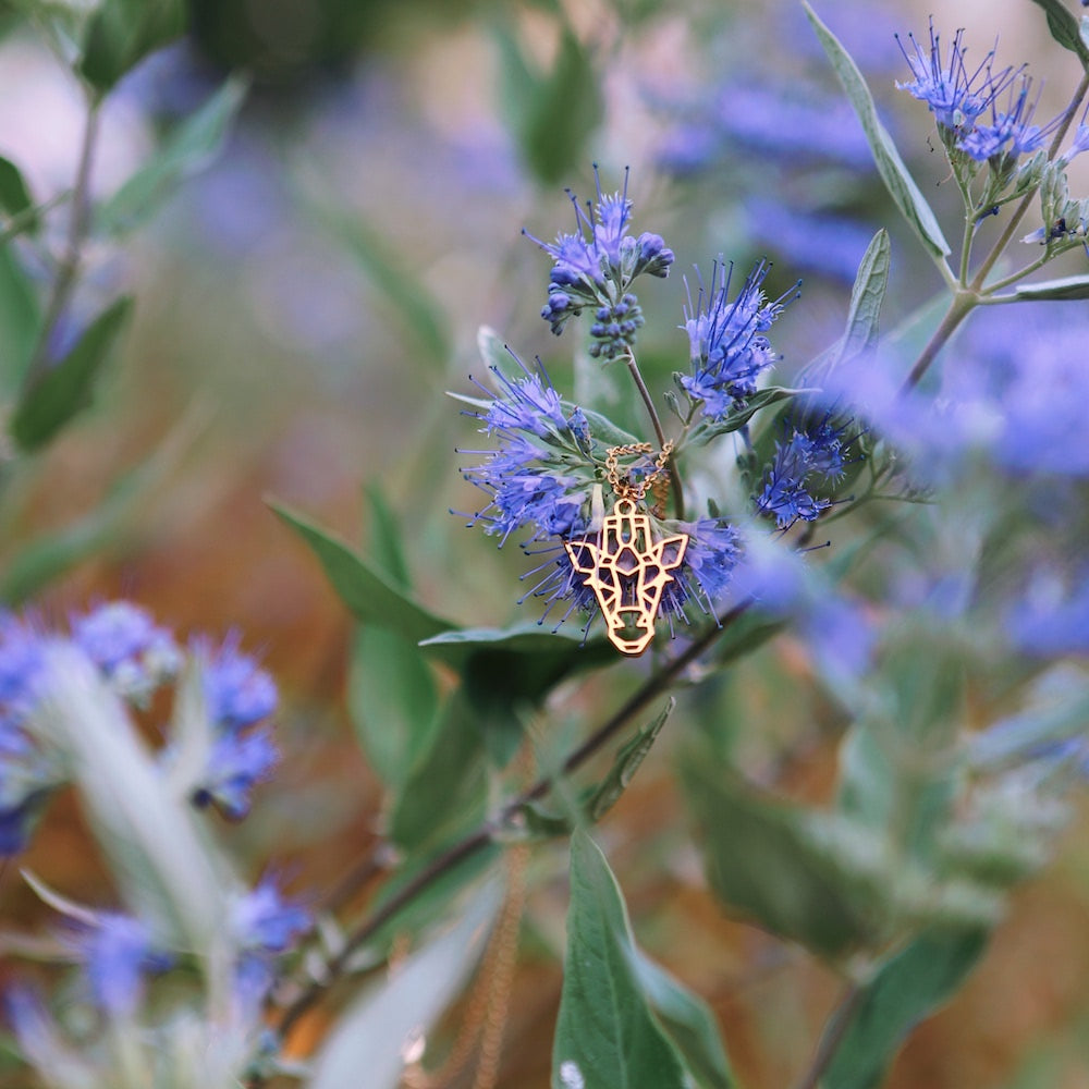 collier girafe chaine fleur