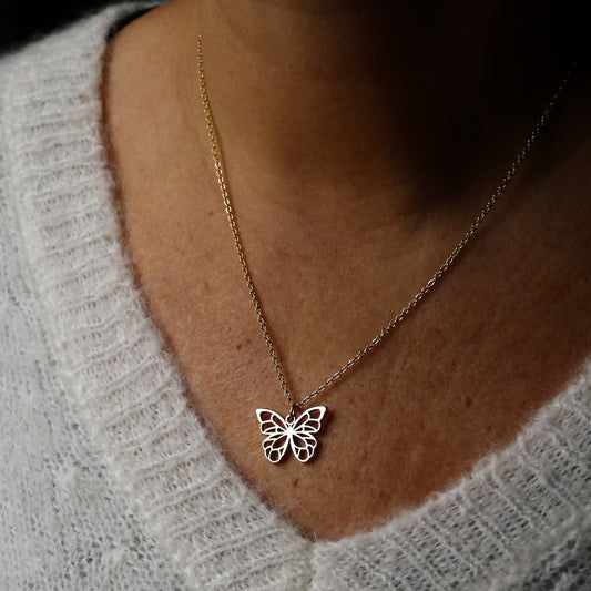 collier papillon animal totem or chaîne femme 